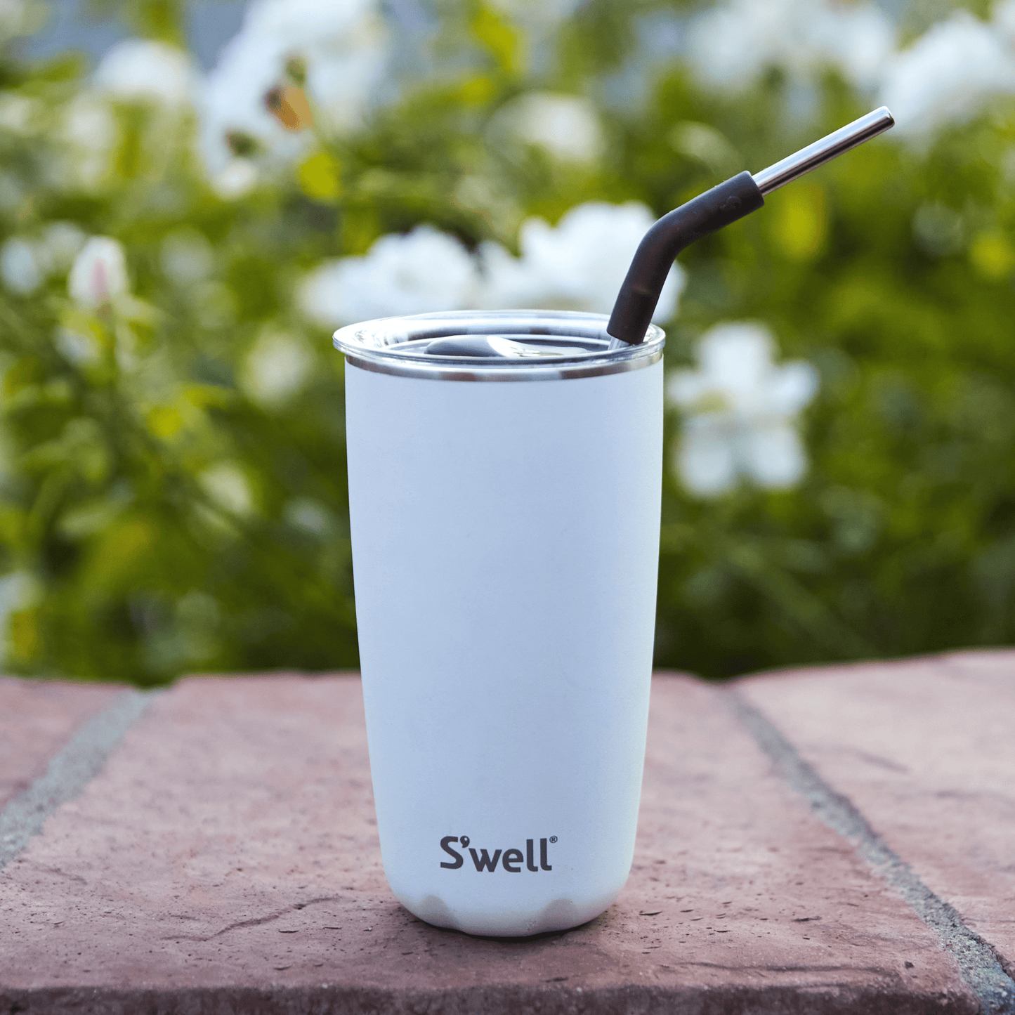 stainless-steel-straw-set-u6 Swell-Stainless-Steel-Straw-Set-Lifestyle-1.png