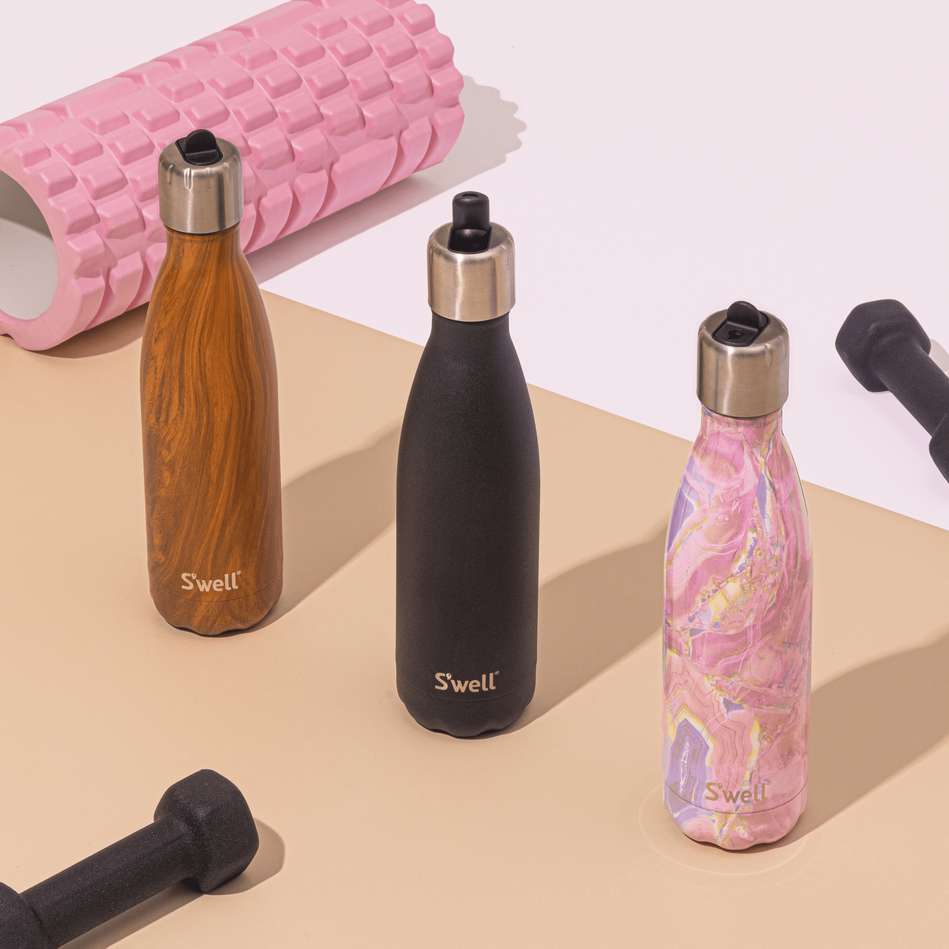 flip-straw-cap-i1 Swell_Flip_Straw_Cap_9oz_17oz_Original_Bottle-Lifestyle.png